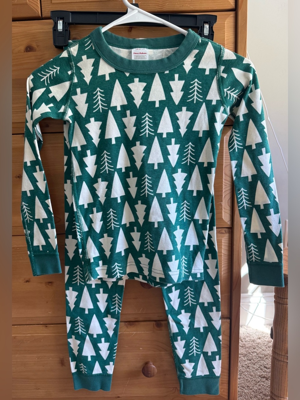 Hanna Andersson Green and White Tree Print Pajama Set